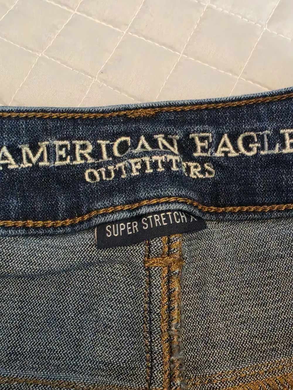 American Eagle Dark Blue Distressed Midi Shorts Mid Rise Denim Cut Off Womens 8 - Picture 6 of 8
